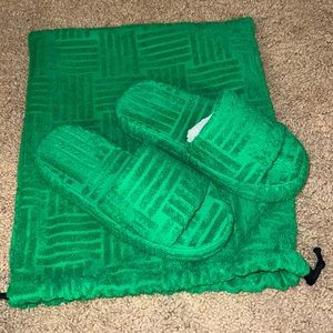 Bottega Veneta Resort Sponge slides